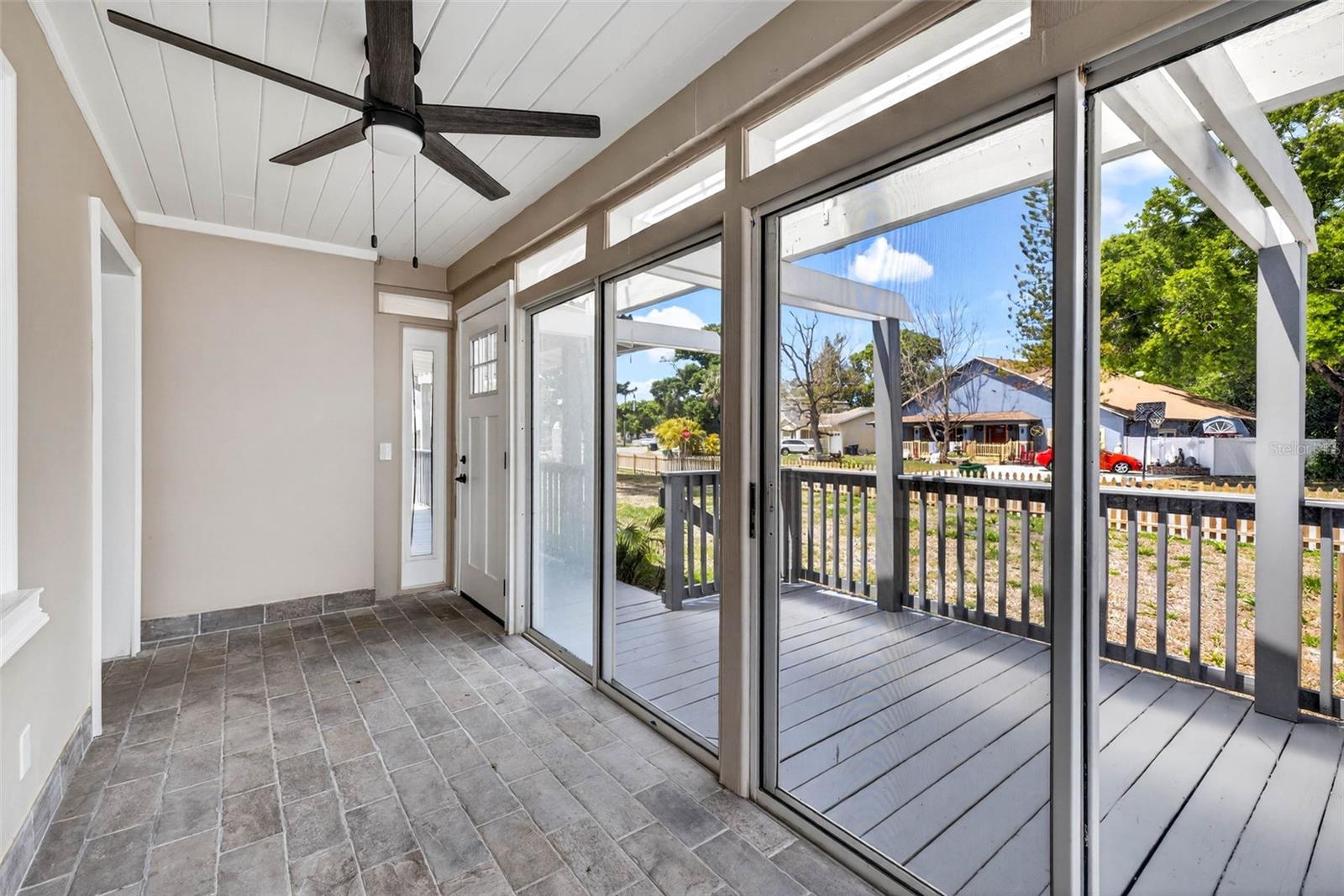 Image 8 of 67 For 3620 Tampa Circle