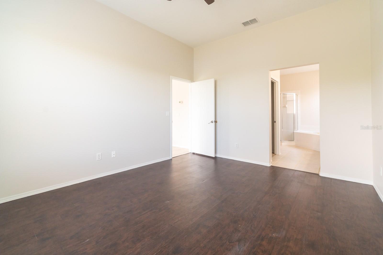 Image 11 of 19 For 535 Tree Shore Drive