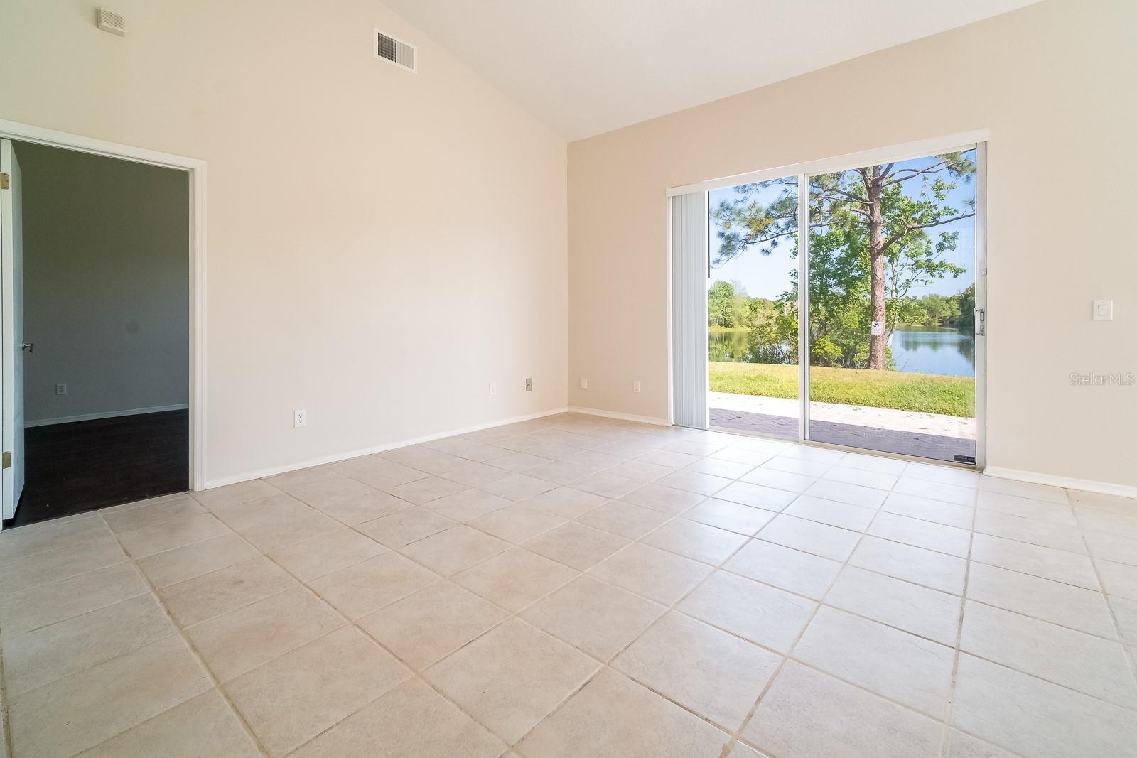 Image 4 of 19 For 535 Tree Shore Drive