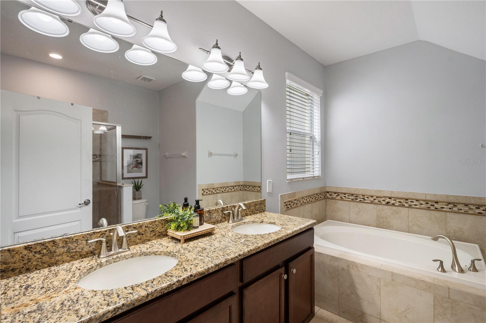 Image 16 of 33 For 5778 Laurel Cherry Avenue