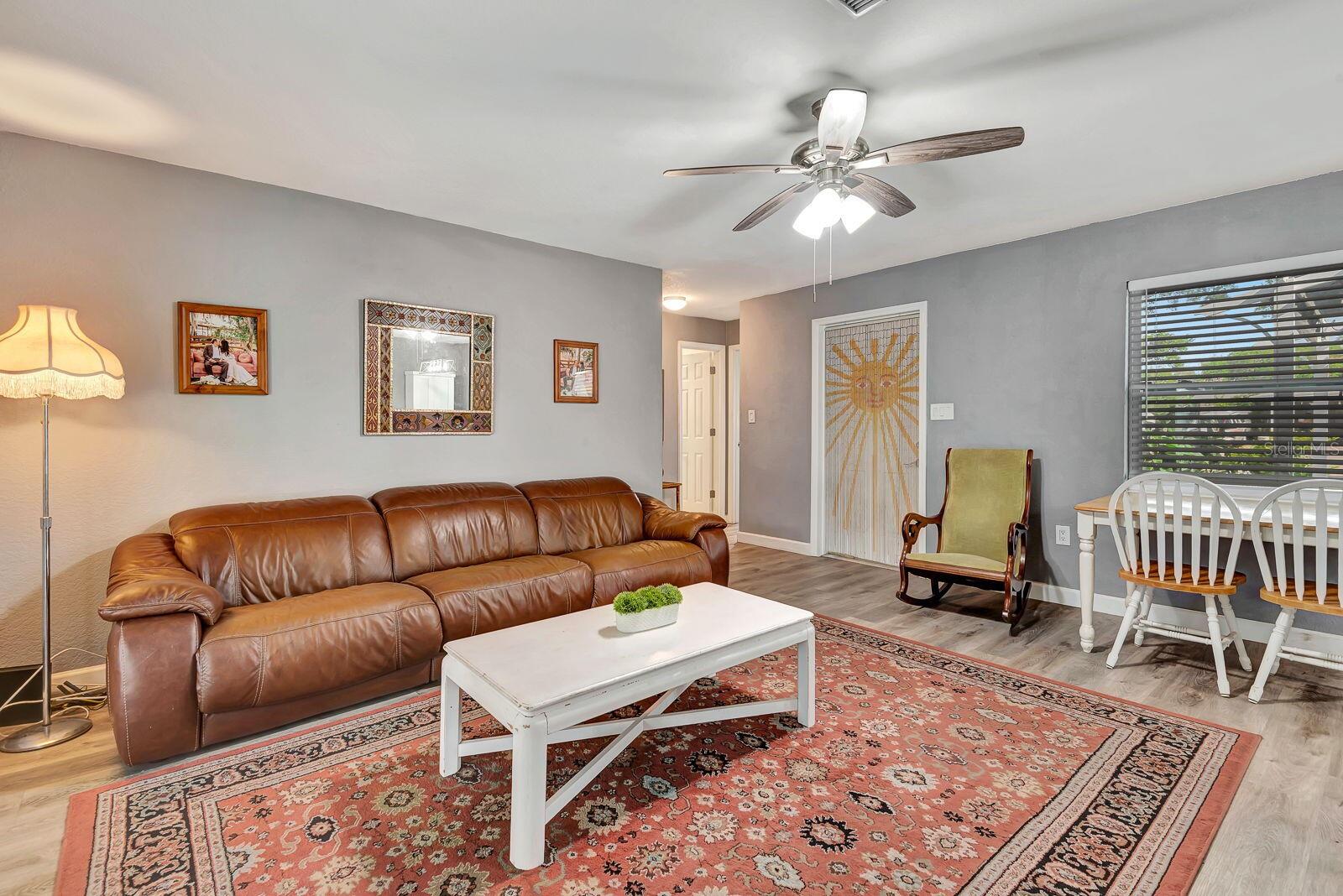 Image 10 of 47 For 2510 51st Avenue Terrace W