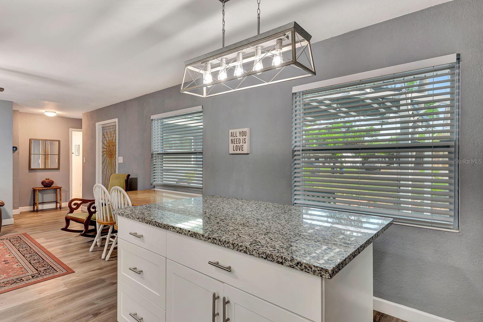 Image 15 of 47 For 2510 51st Avenue Terrace W