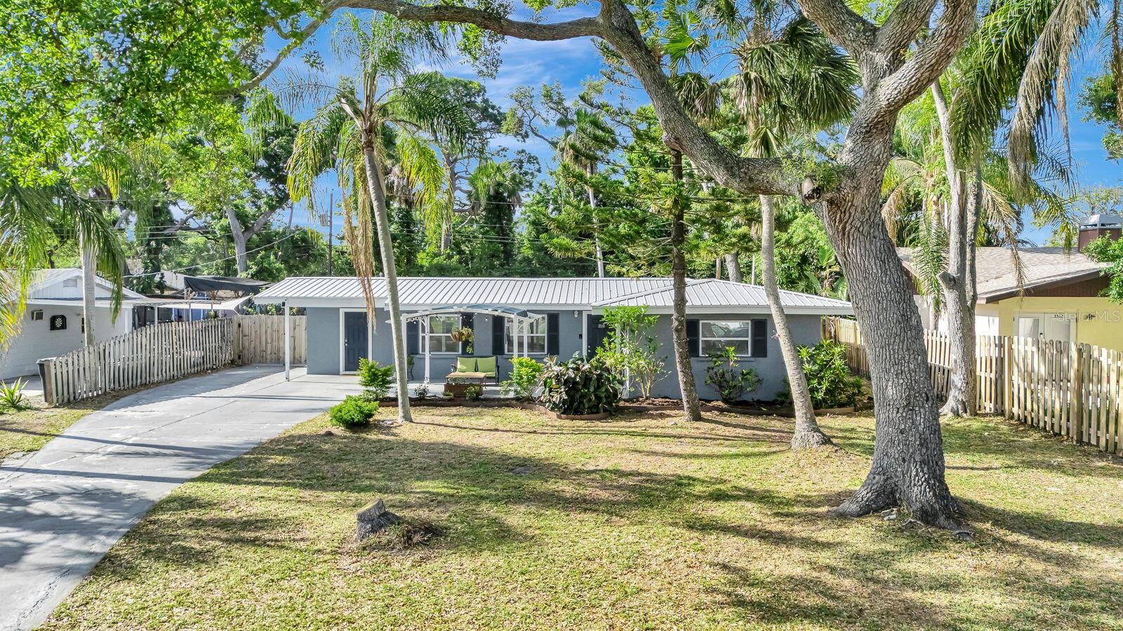 Image 2 of 47 For 2510 51st Avenue Terrace W