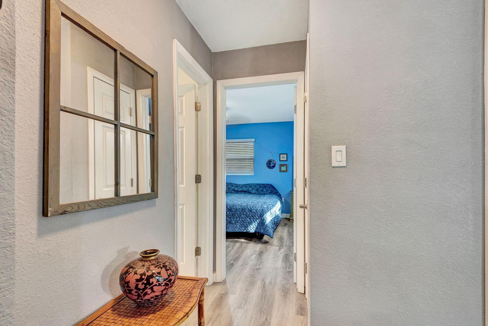 Image 22 of 47 For 2510 51st Avenue Terrace W