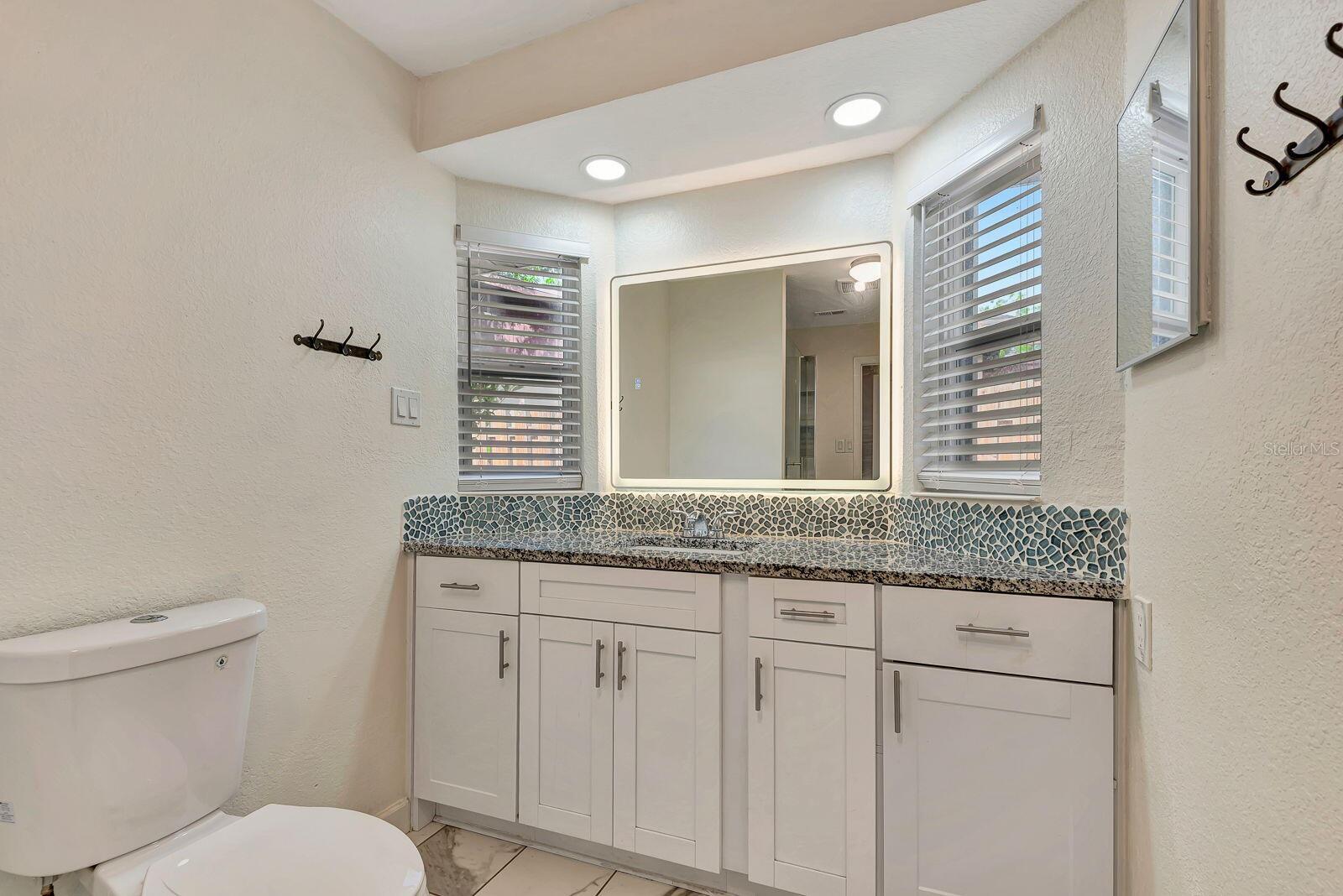 Image 27 of 47 For 2510 51st Avenue Terrace W