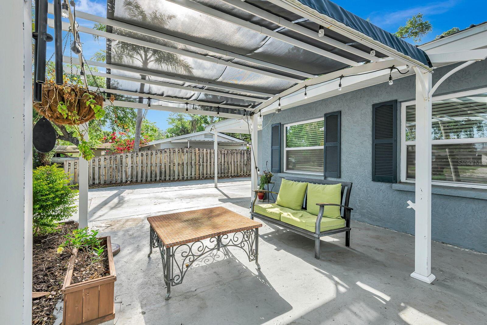 Image 8 of 47 For 2510 51st Avenue Terrace W