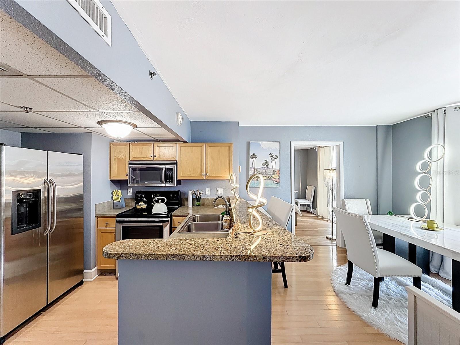 Image 13 of 51 For 151 Washington Street 611