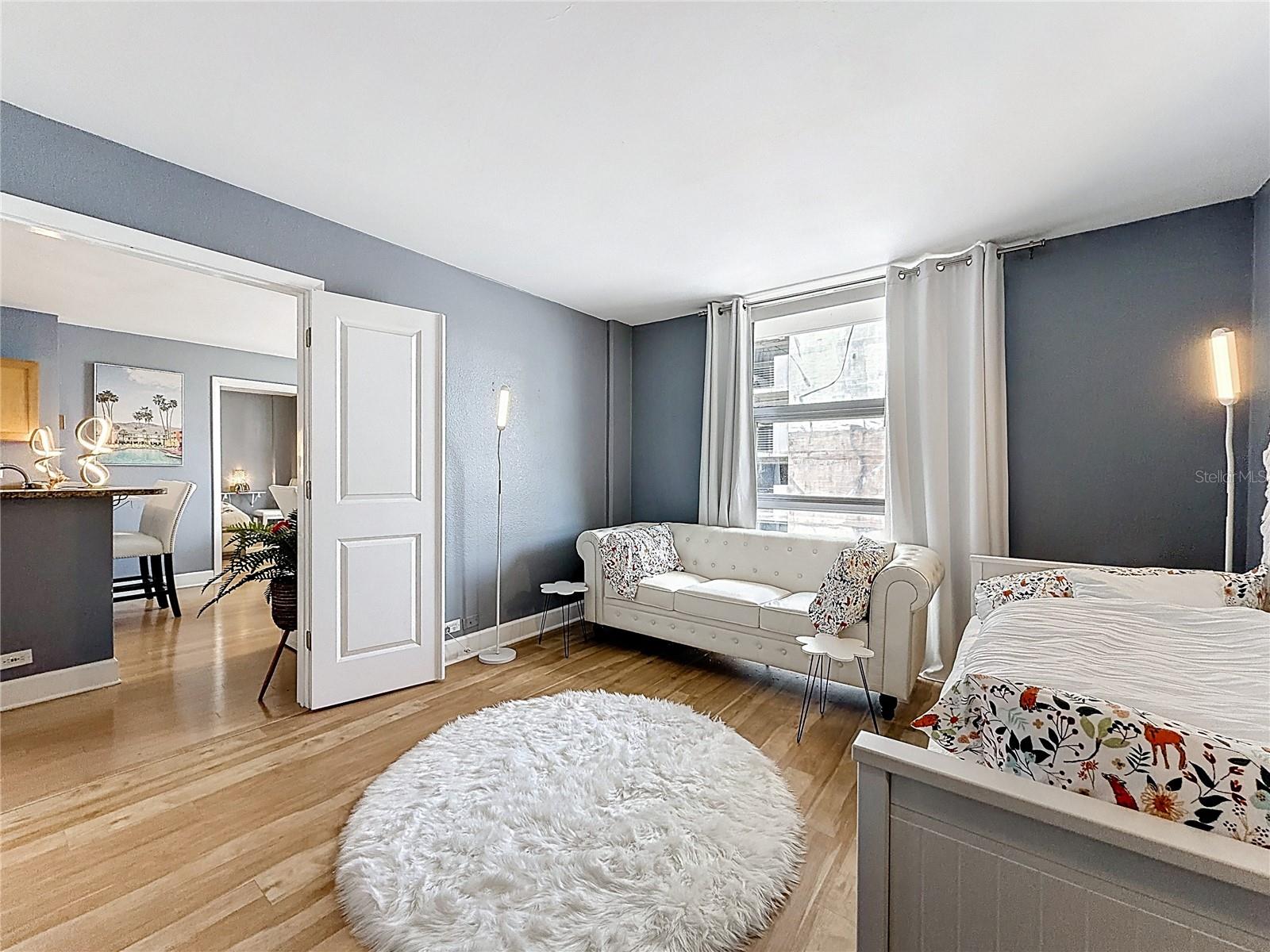 Image 22 of 51 For 151 Washington Street 611