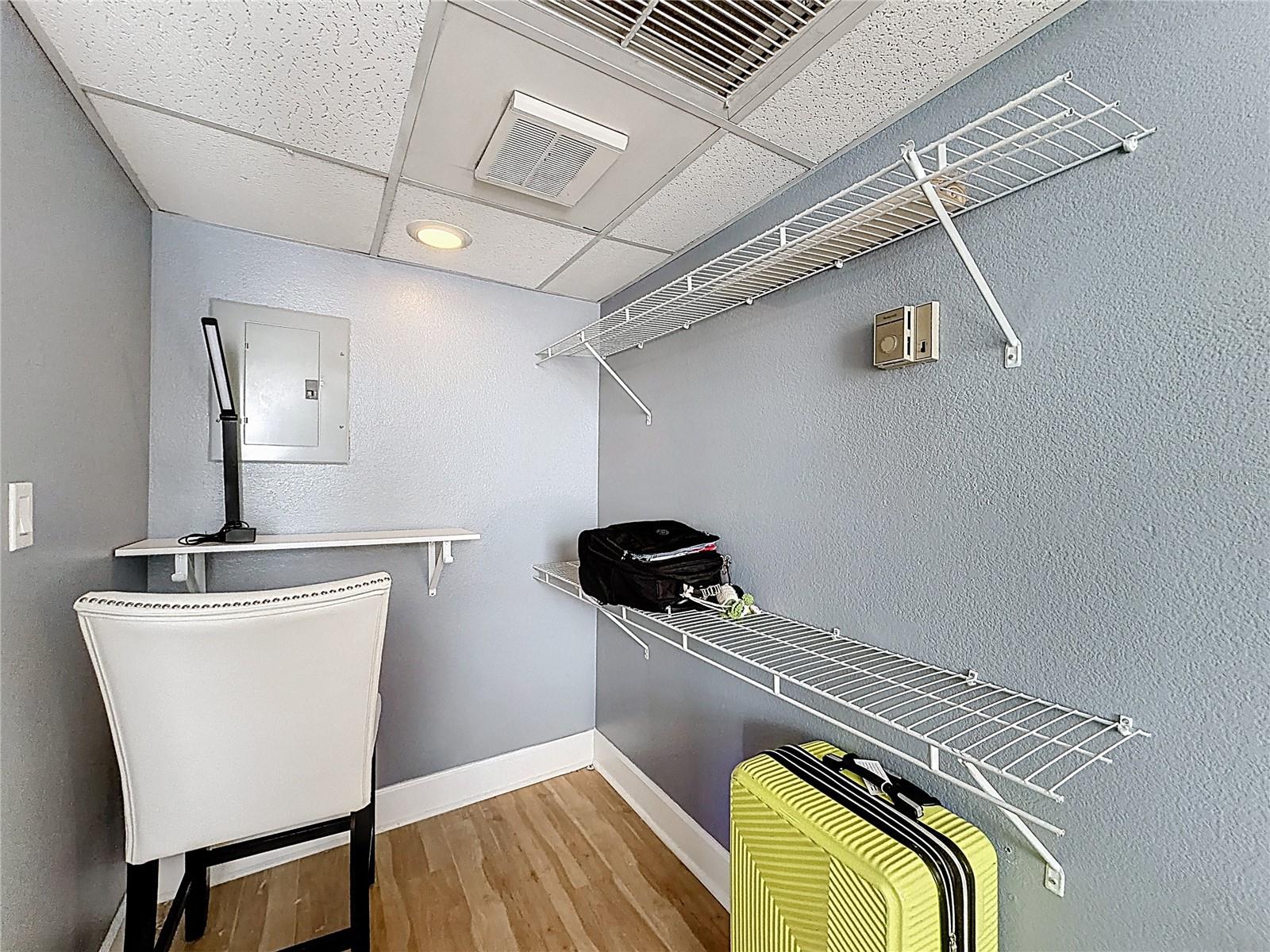 Image 32 of 51 For 151 Washington Street 611