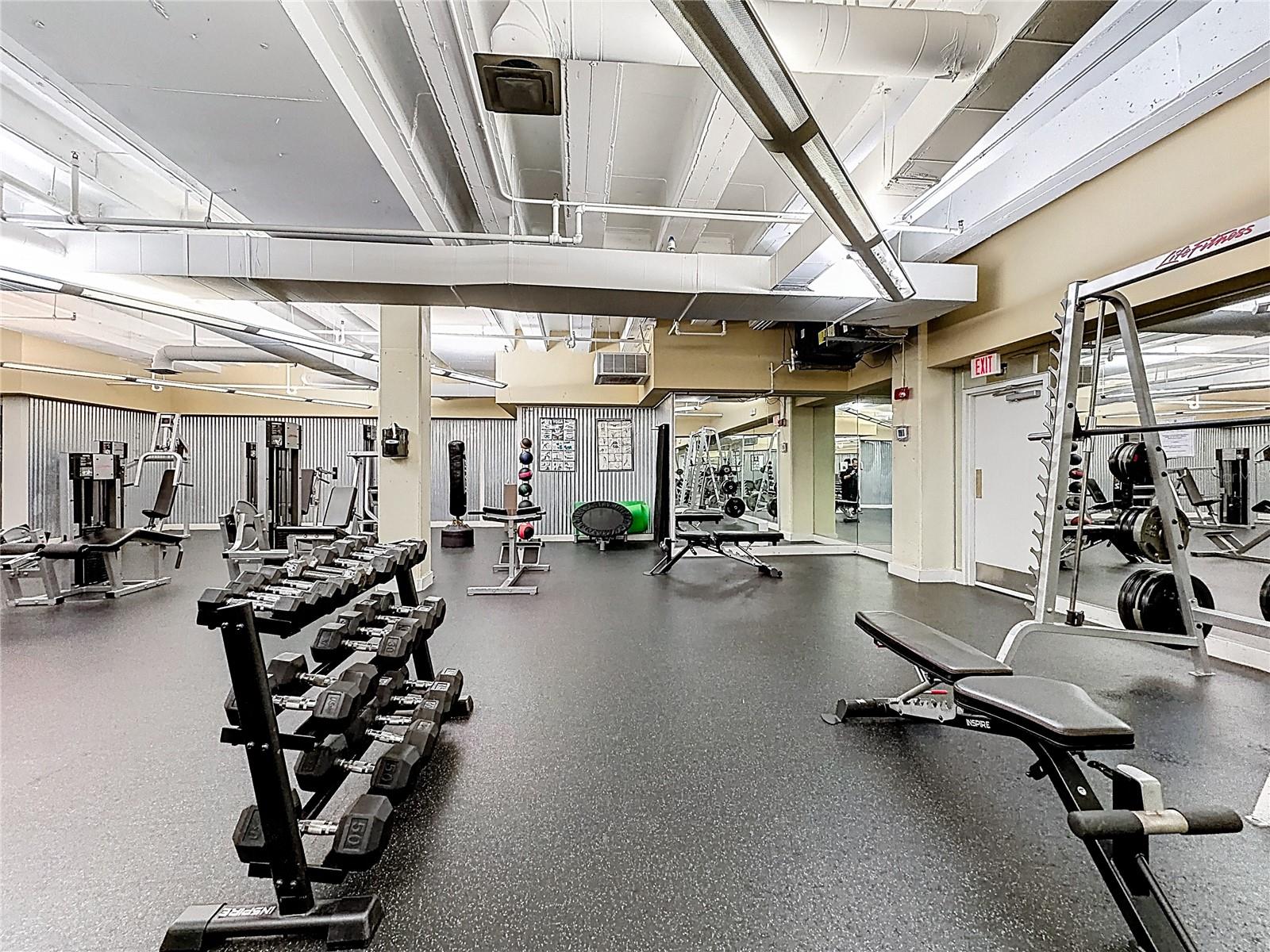 Image 36 of 51 For 151 Washington Street 611