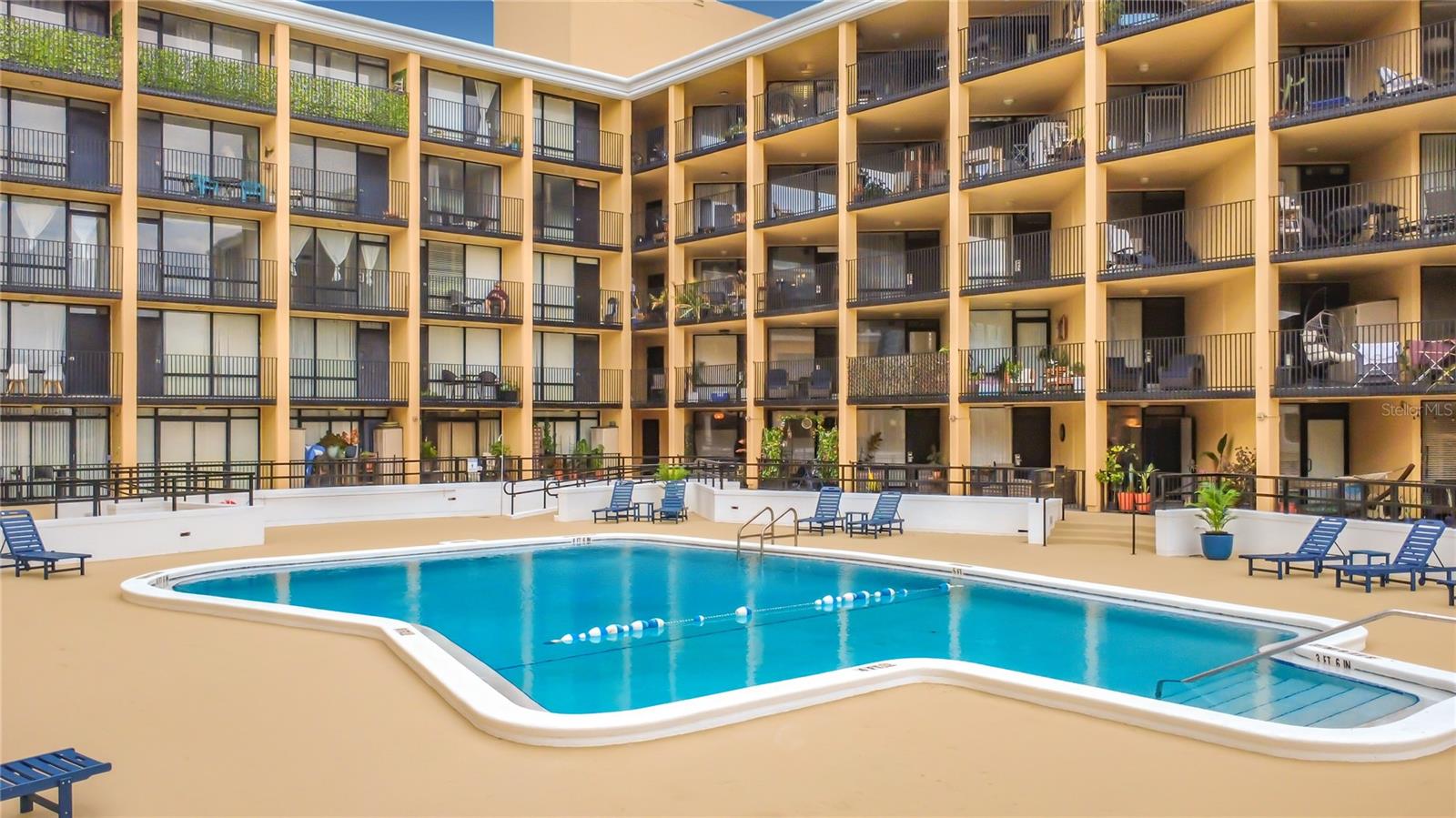 Image 45 of 51 For 151 Washington Street 611