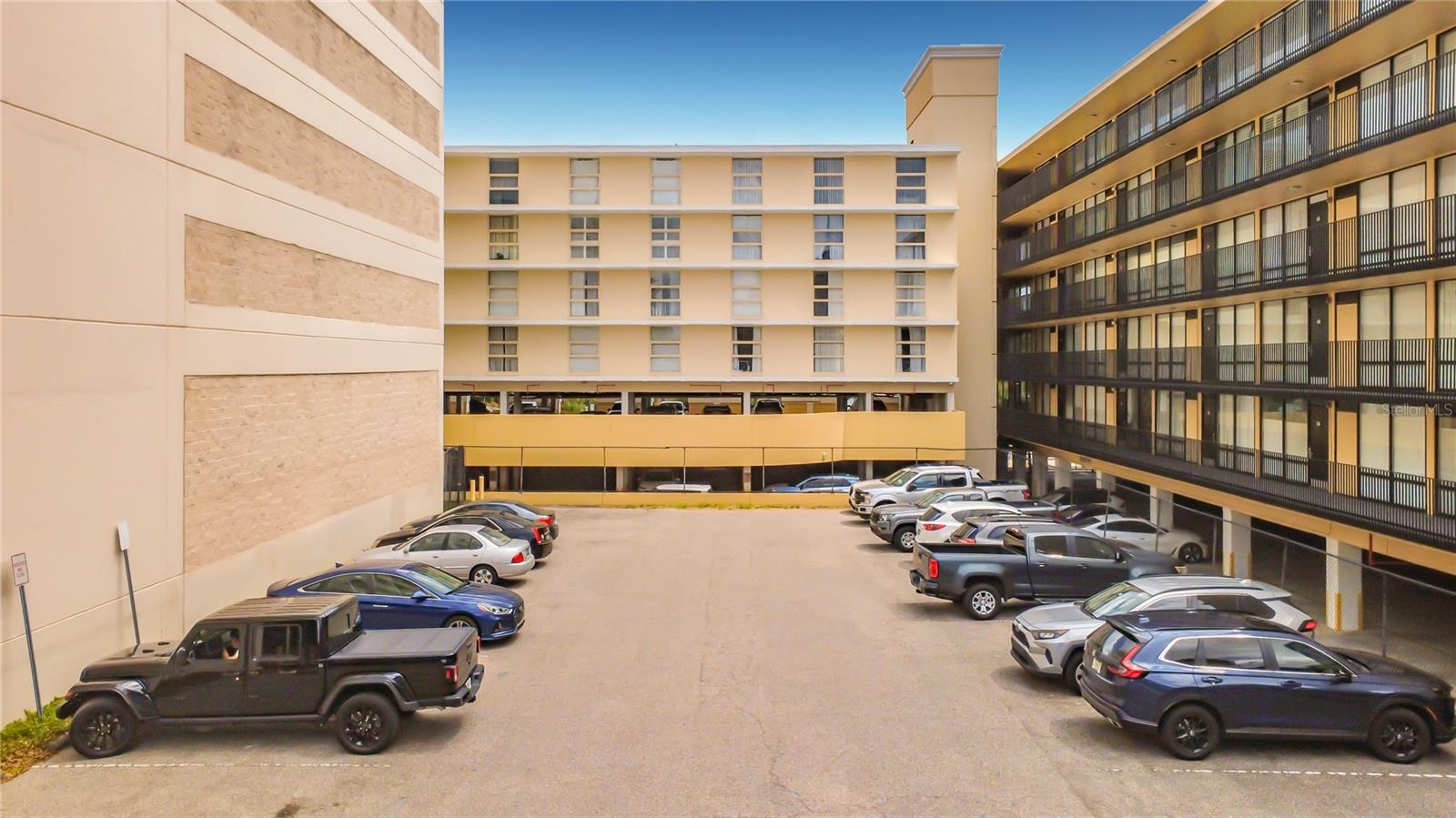 Image 48 of 51 For 151 Washington Street 611