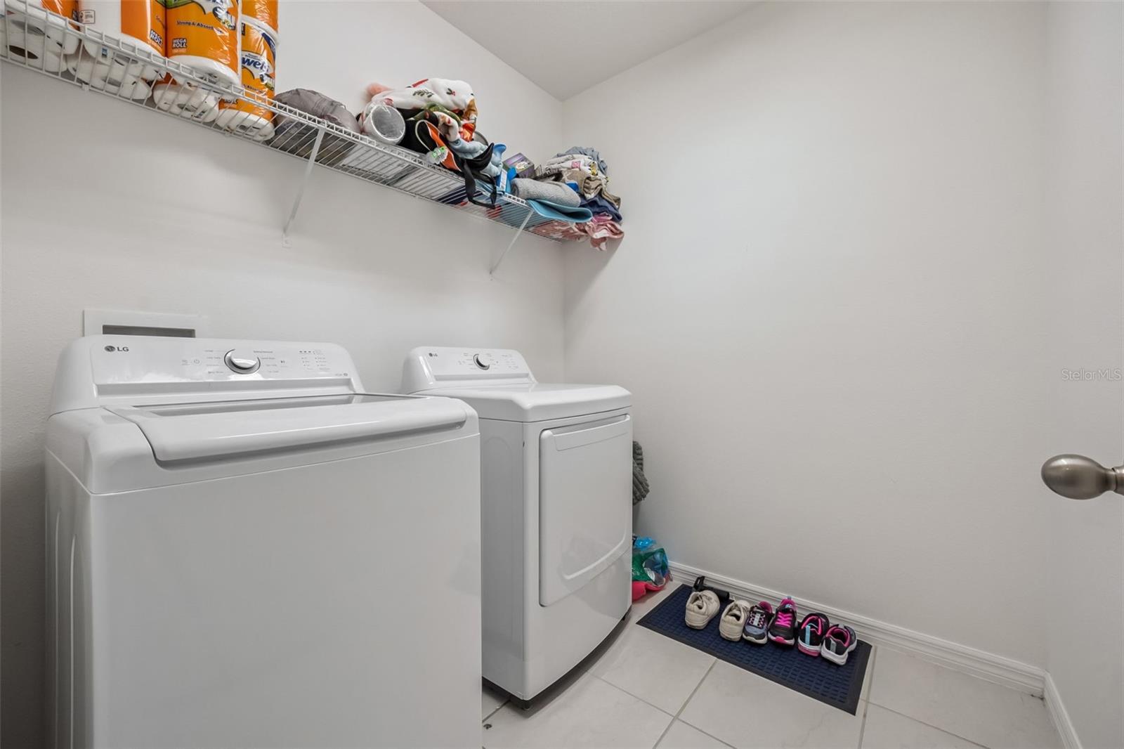 Image 27 of 31 For 240 Whispering Pines Way