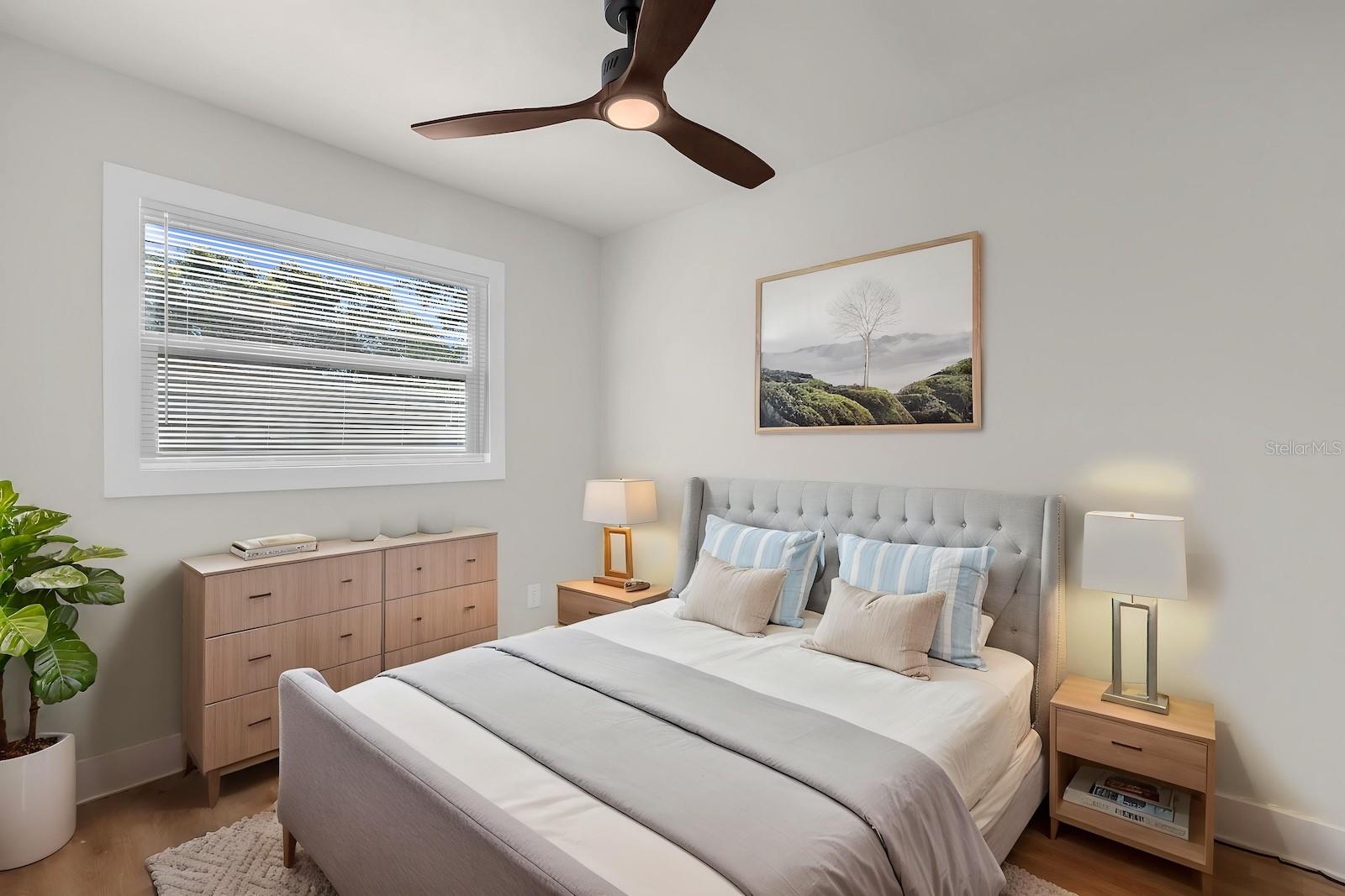 Image 13 of 18 For 206 Woodmere Boulevard