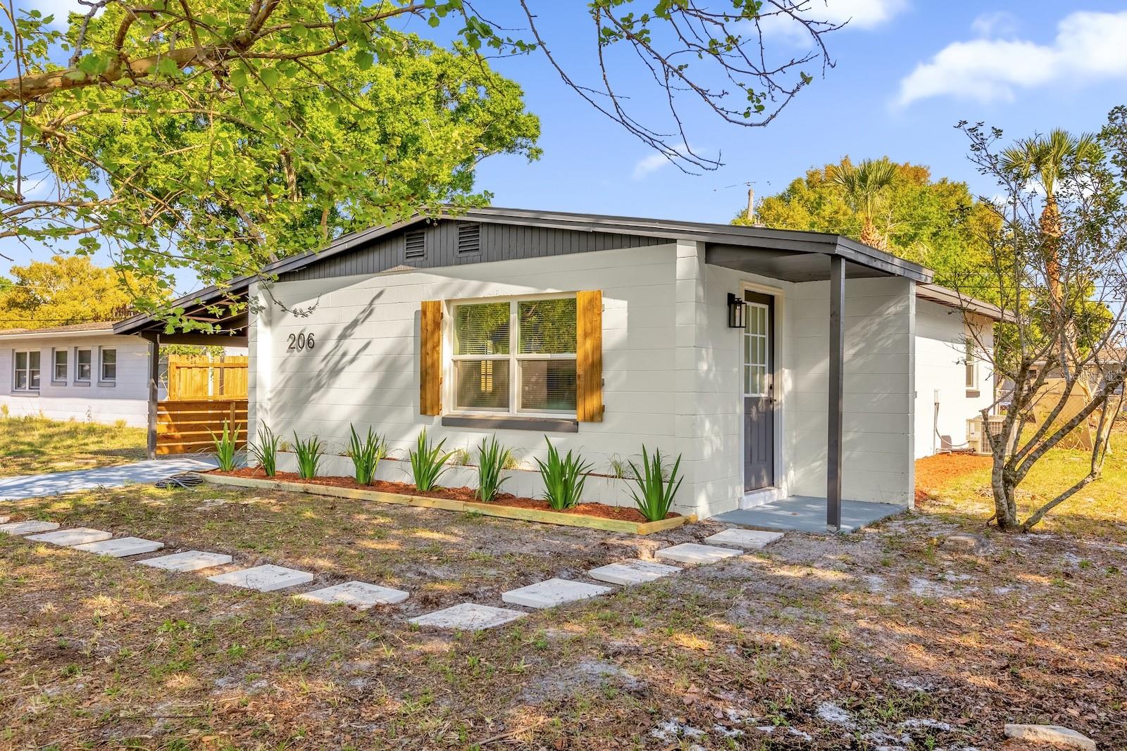 Image 2 of 18 For 206 Woodmere Boulevard