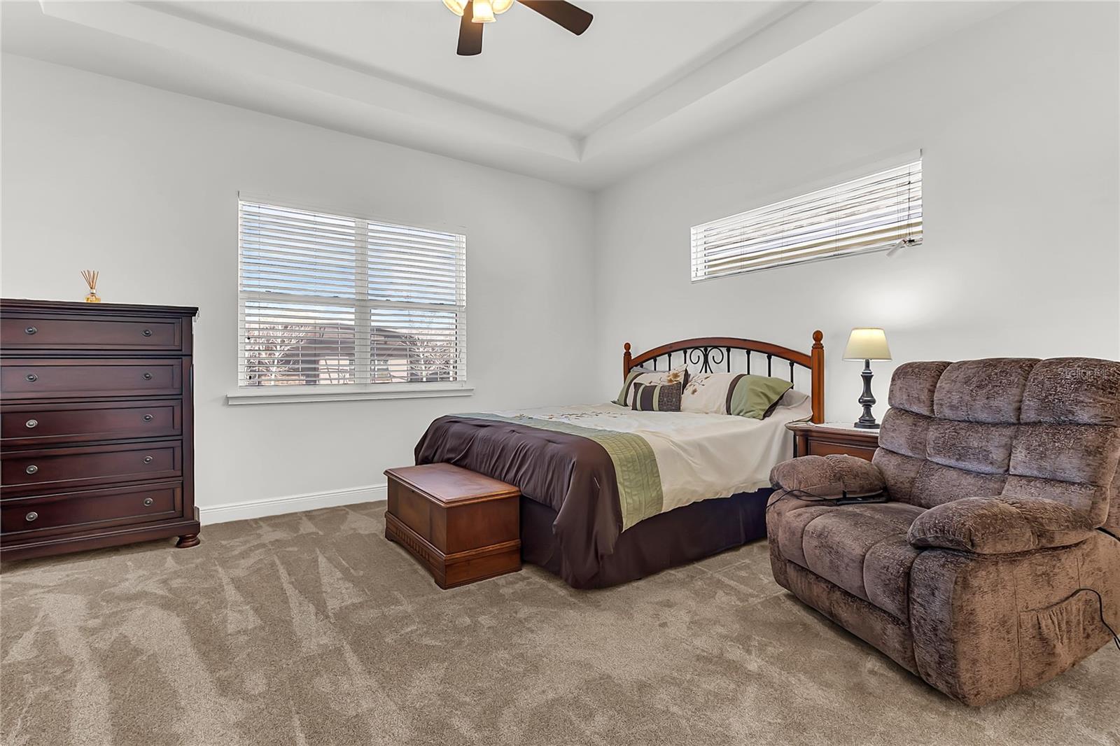 Image 10 of 39 For 5017 Fountainwood Drive