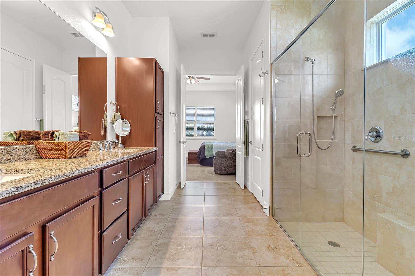 Image 12 of 39 For 5017 Fountainwood Drive