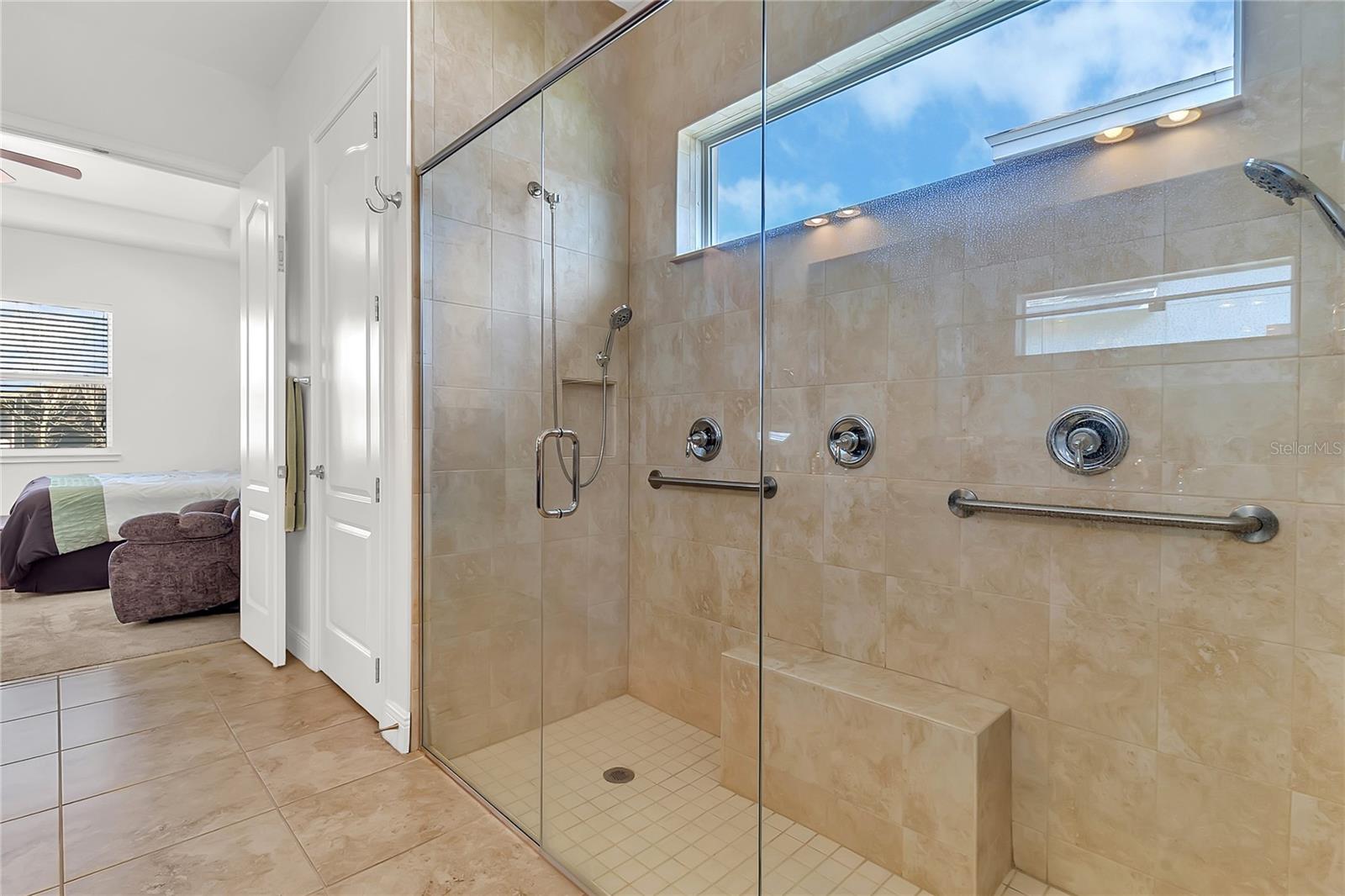 Image 15 of 39 For 5017 Fountainwood Drive