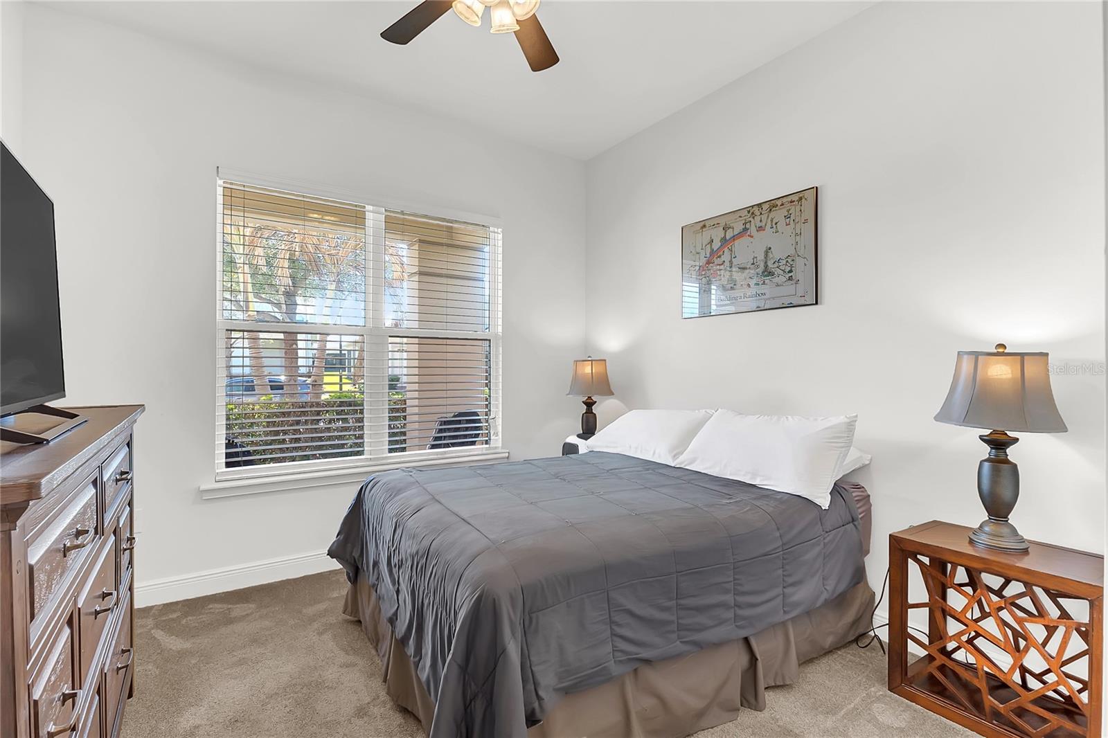 Image 17 of 39 For 5017 Fountainwood Drive