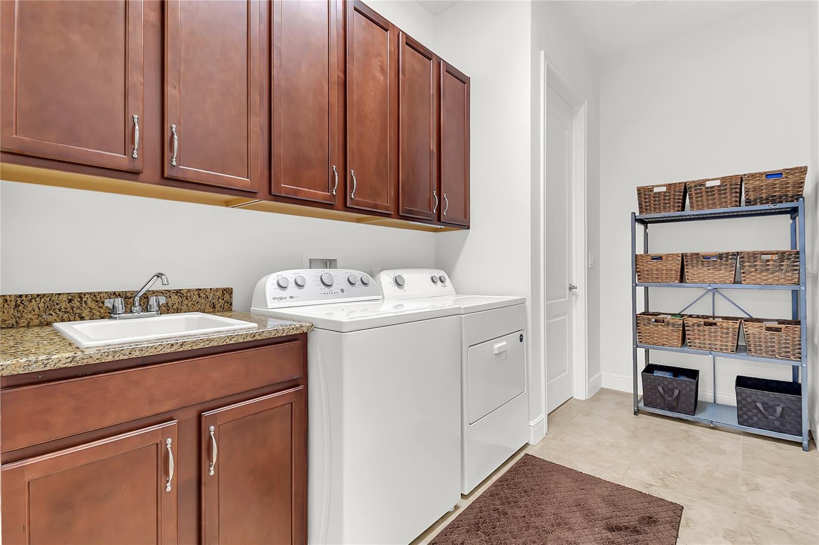 Image 18 of 39 For 5017 Fountainwood Drive