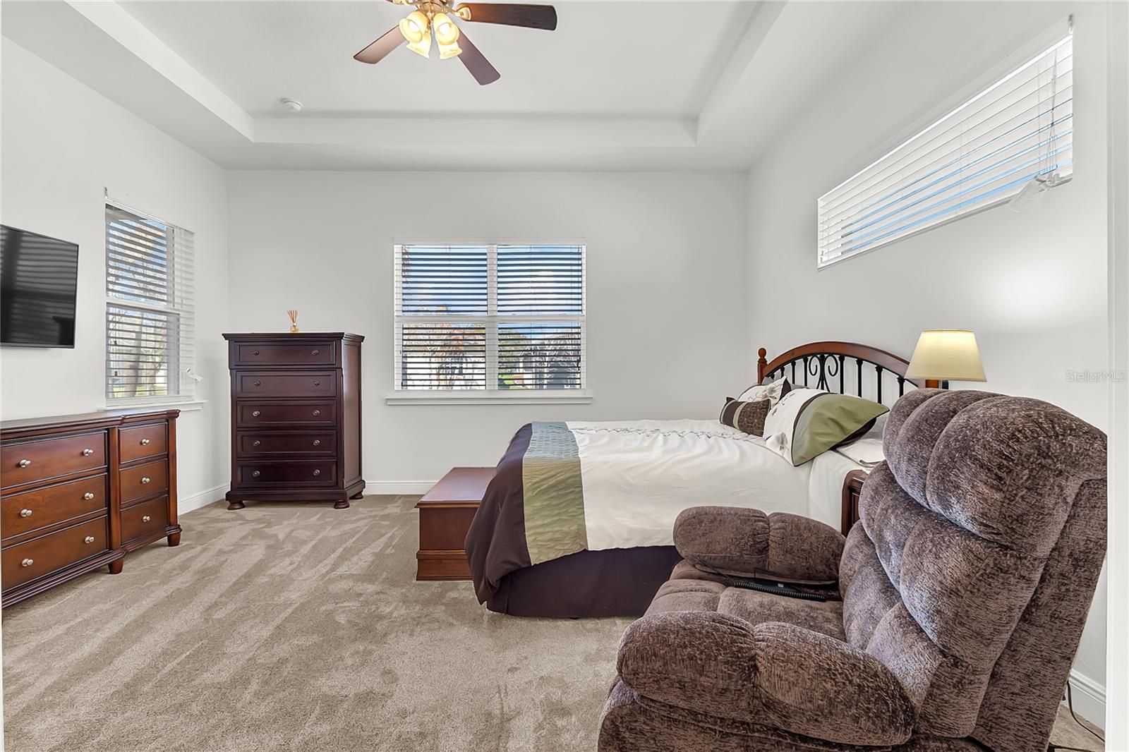 Image 20 of 39 For 5017 Fountainwood Drive