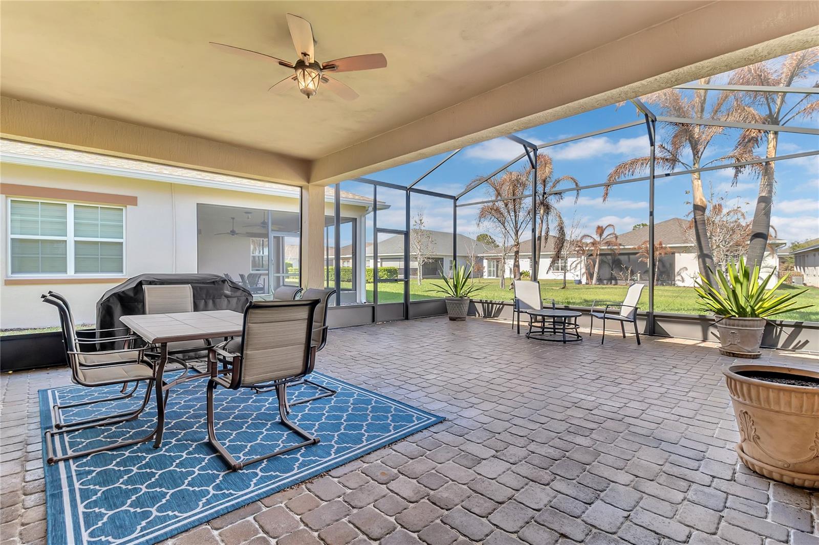 Image 21 of 39 For 5017 Fountainwood Drive