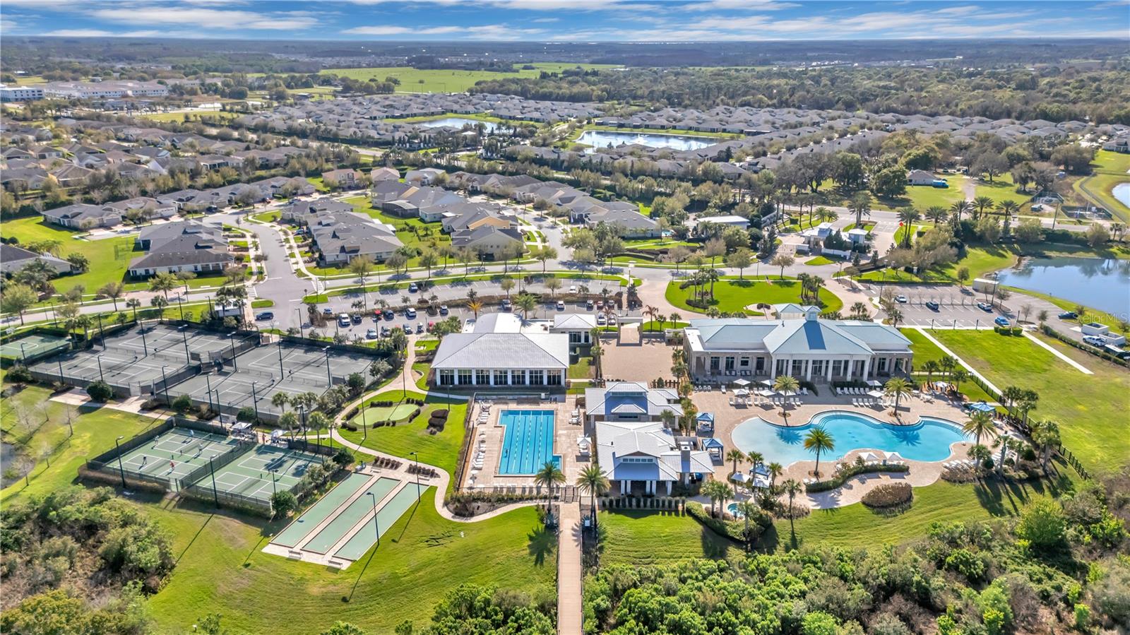 Image 35 of 39 For 5017 Fountainwood Drive