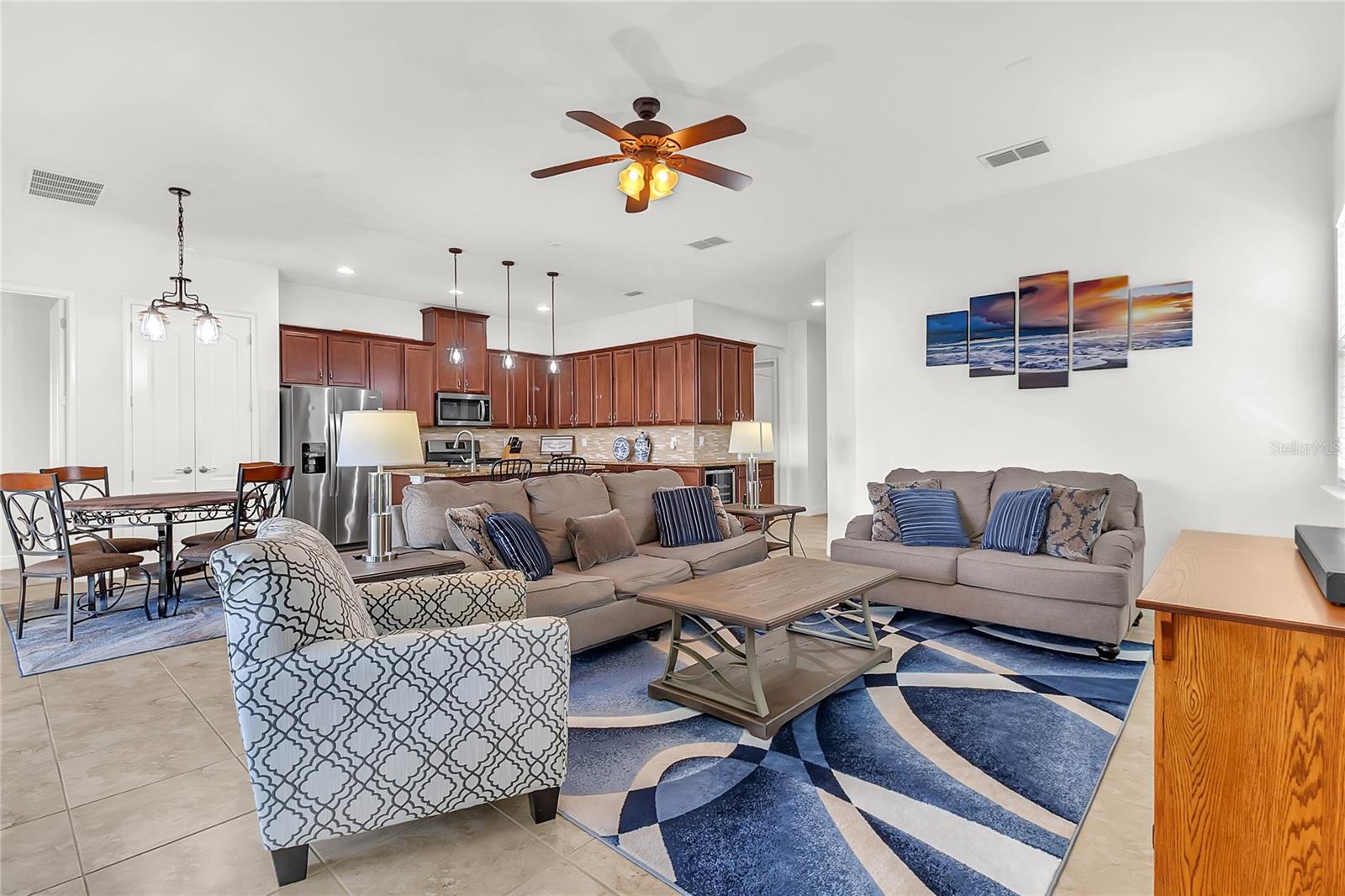 Image 4 of 39 For 5017 Fountainwood Drive