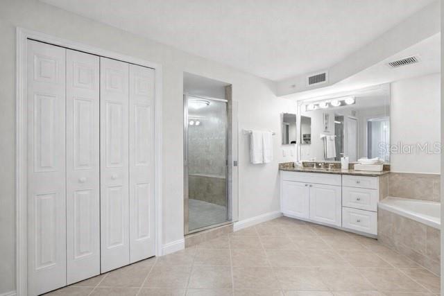 Image 12 of 57 For 420 Harding Avenue 301