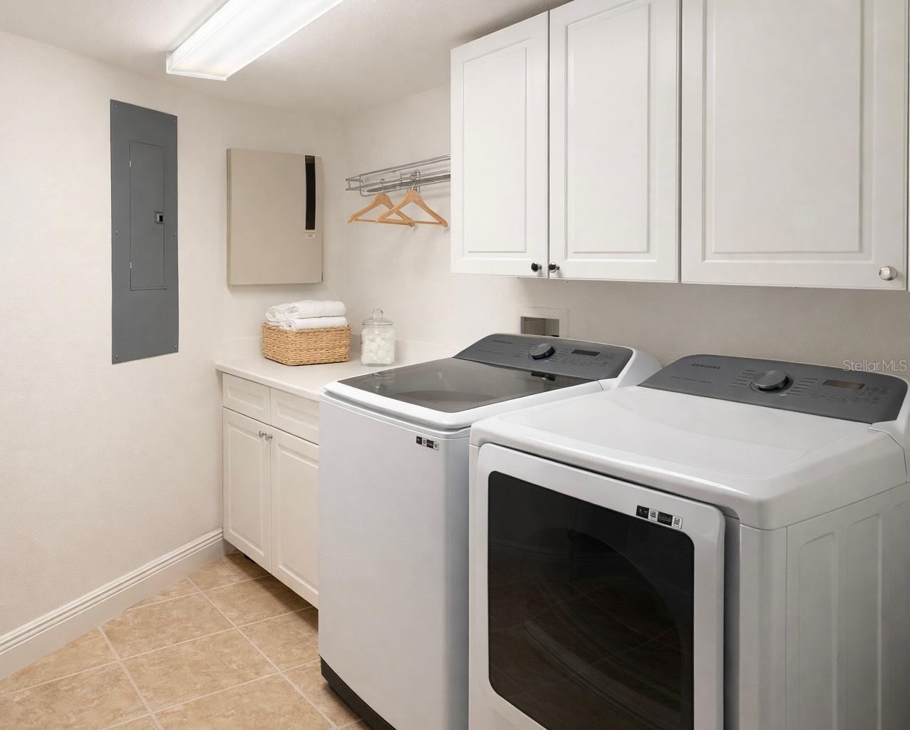 Image 24 of 57 For 420 Harding Avenue 301