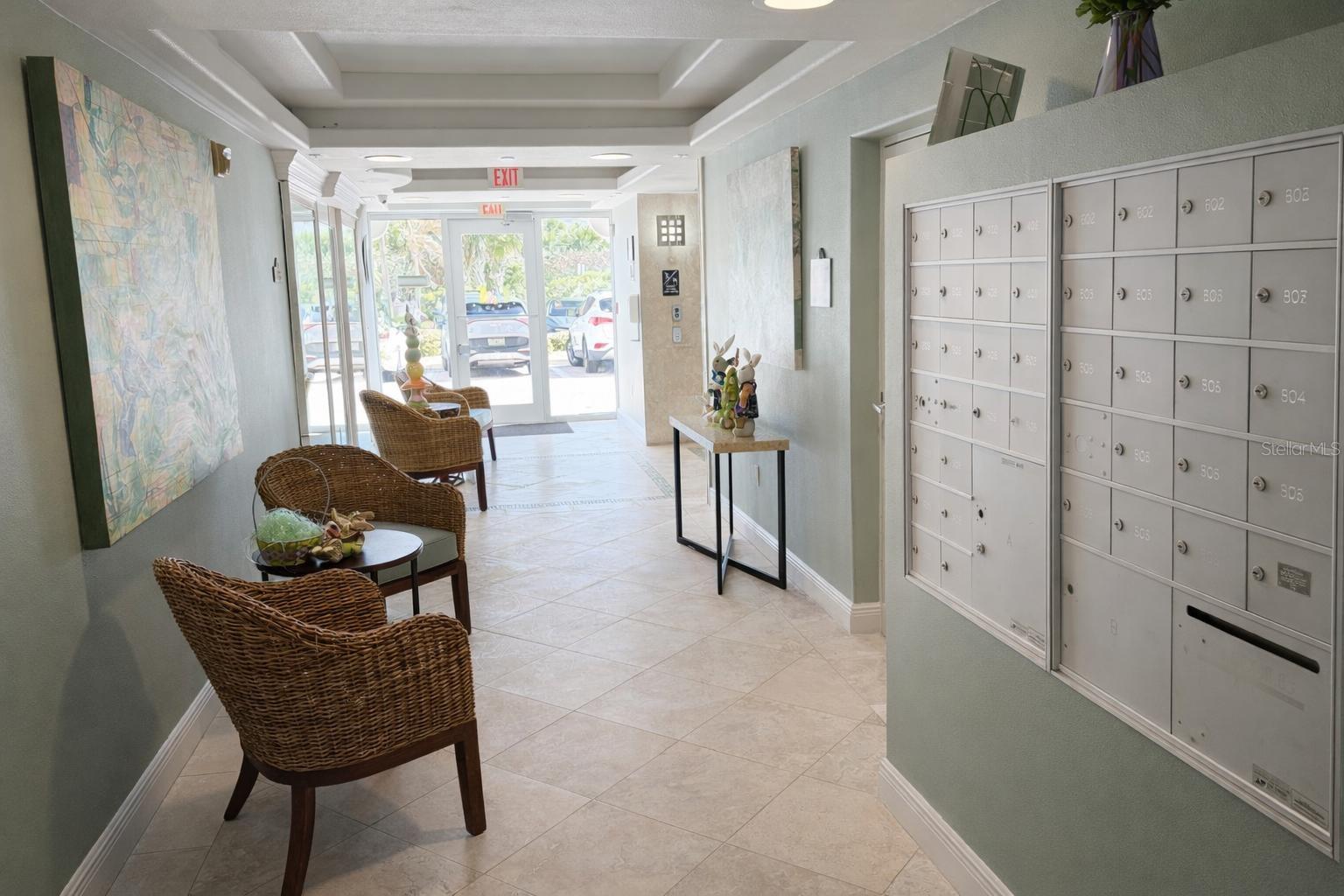 Image 46 of 57 For 420 Harding Avenue 301