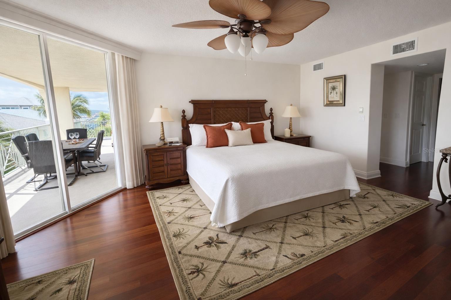 Image 9 of 57 For 420 Harding Avenue 301