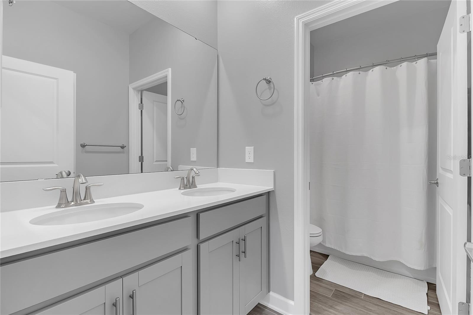 Image 14 of 33 For 1807 Good Neighbor Loop