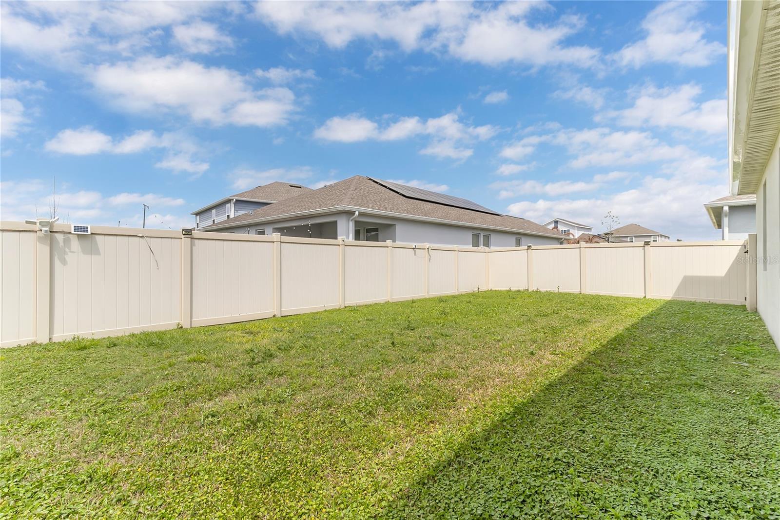 Image 20 of 33 For 1807 Good Neighbor Loop