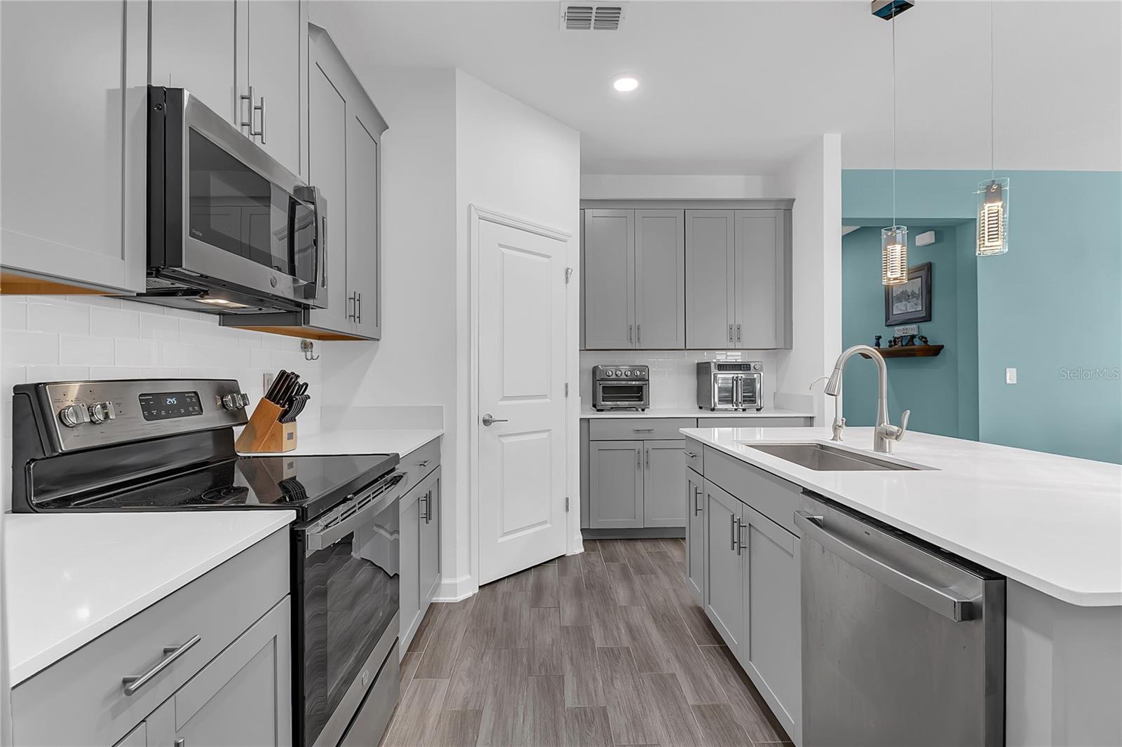 Image 6 of 33 For 1807 Good Neighbor Loop