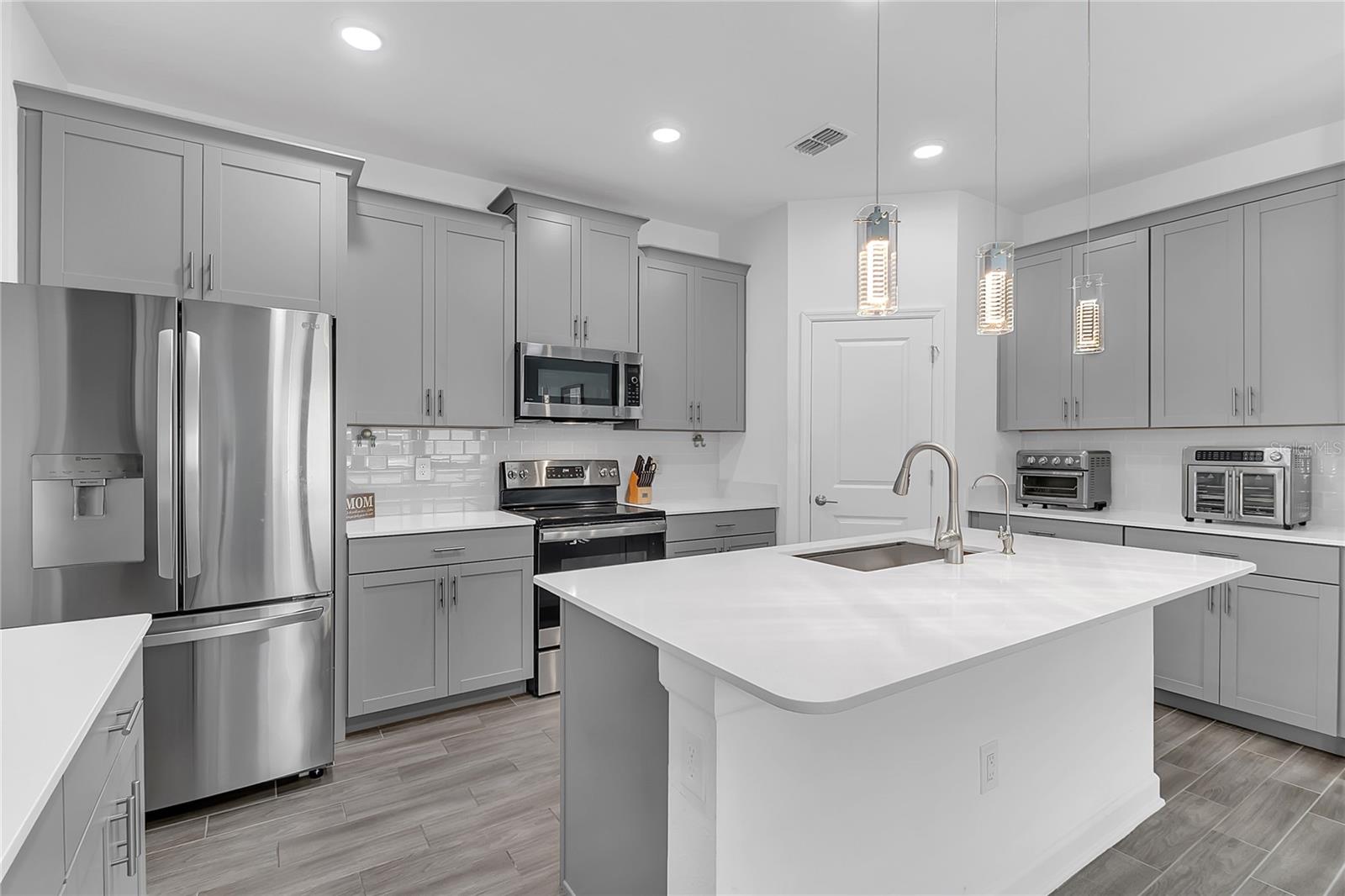 Image 7 of 33 For 1807 Good Neighbor Loop