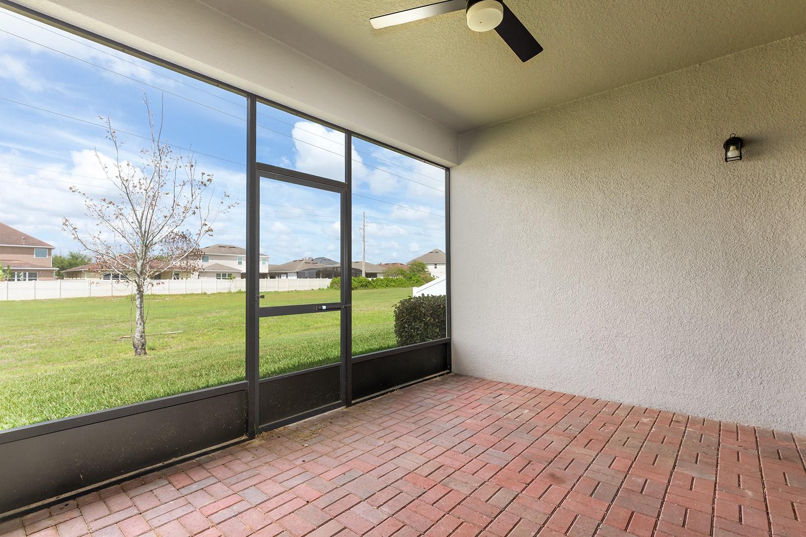 Image 18 of 25 For 2451 Rush Bay Way