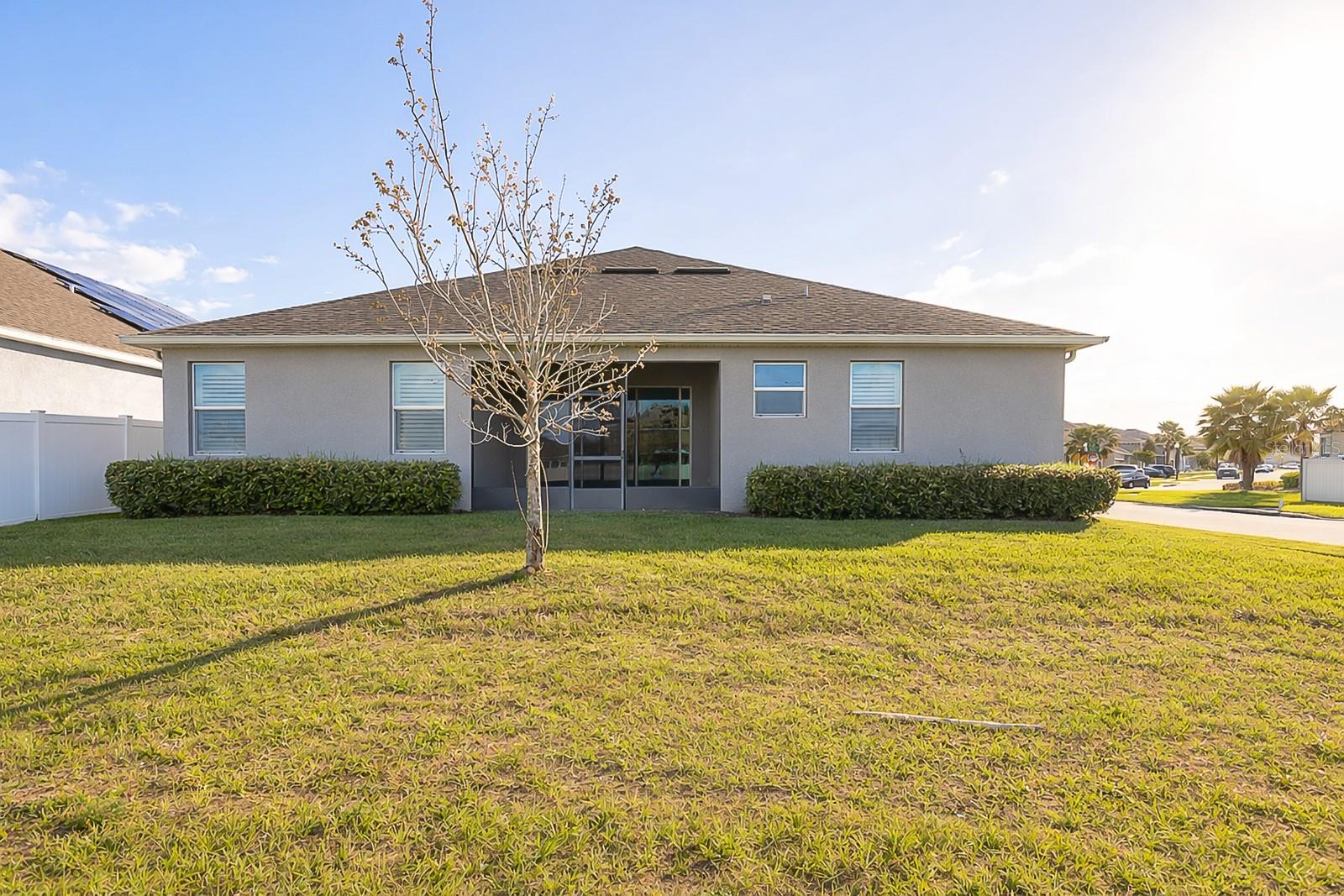 Image 19 of 25 For 2451 Rush Bay Way