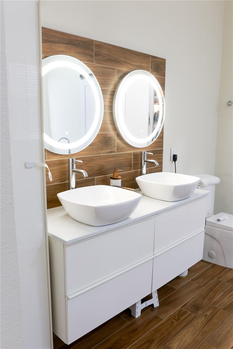 Image 12 of 37 For 4207 Flora Vista Drive