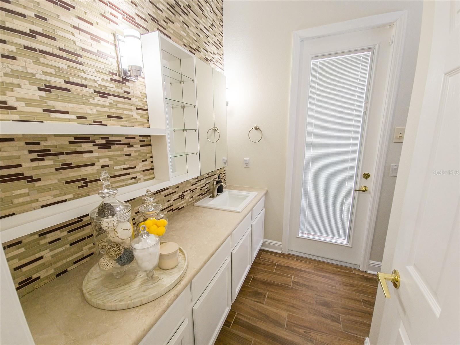 Image 22 of 37 For 4207 Flora Vista Drive