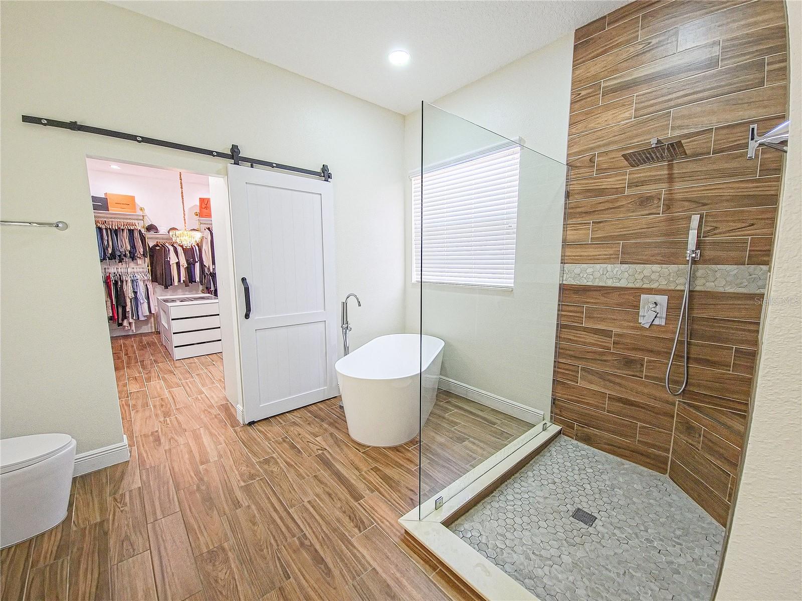 Image 27 of 37 For 4207 Flora Vista Drive