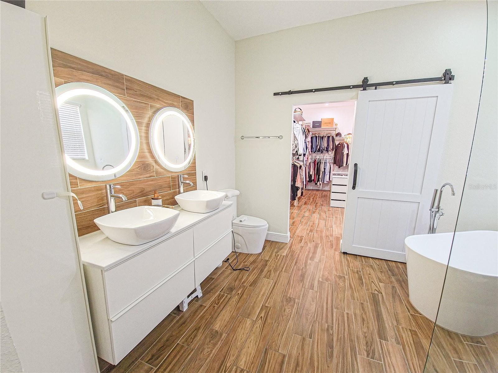 Image 28 of 37 For 4207 Flora Vista Drive