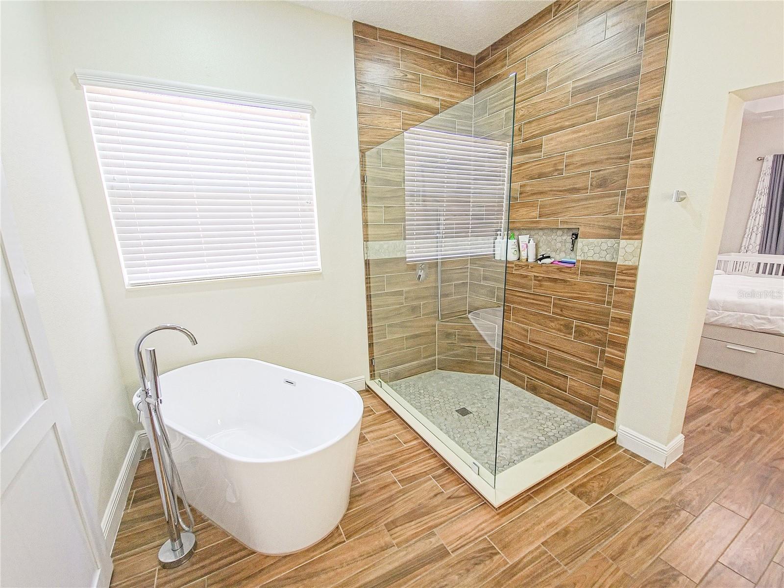 Image 29 of 37 For 4207 Flora Vista Drive