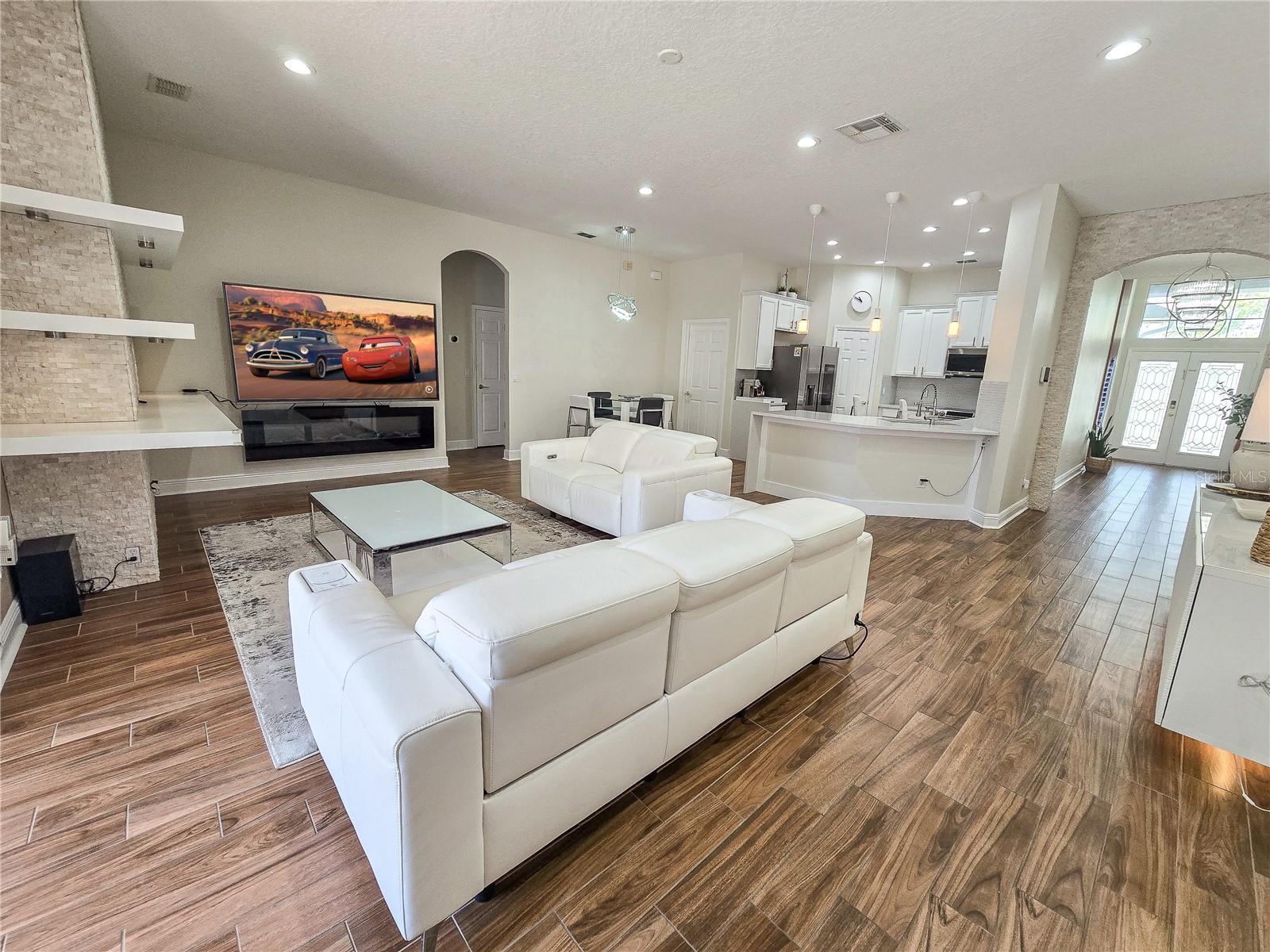 Image 34 of 37 For 4207 Flora Vista Drive