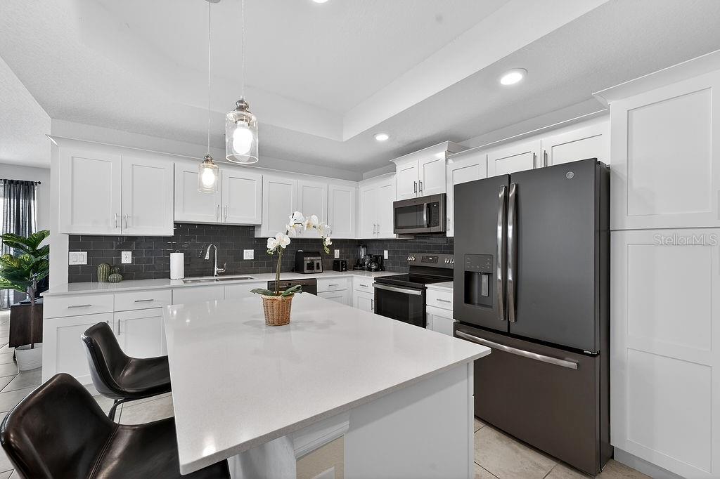 Image 11 of 43 For 3141 Paradox Circle 201