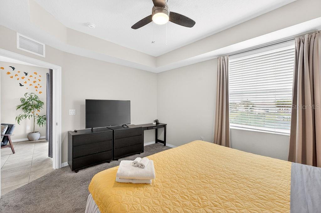 Image 25 of 43 For 3141 Paradox Circle 201