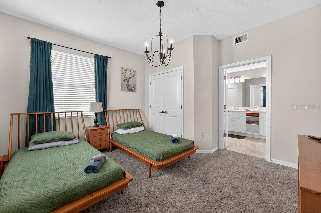 Image 30 of 43 For 3141 Paradox Circle 201