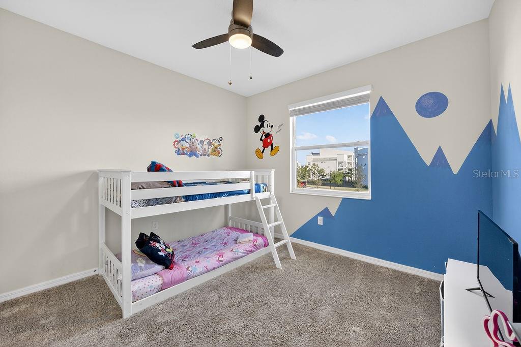 Image 32 of 43 For 3141 Paradox Circle 201