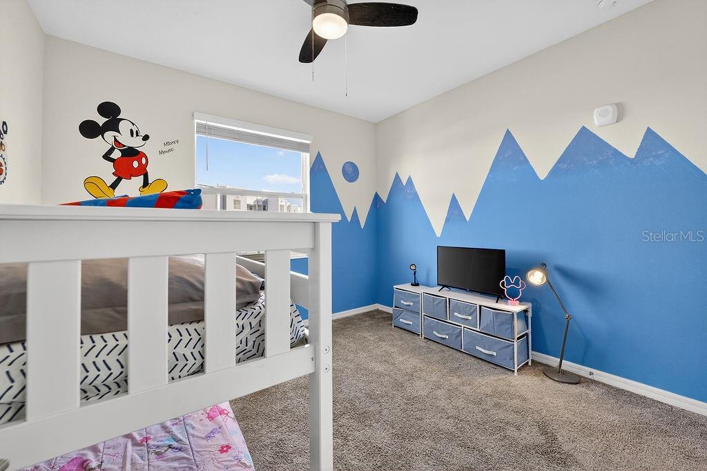 Image 35 of 43 For 3141 Paradox Circle 201