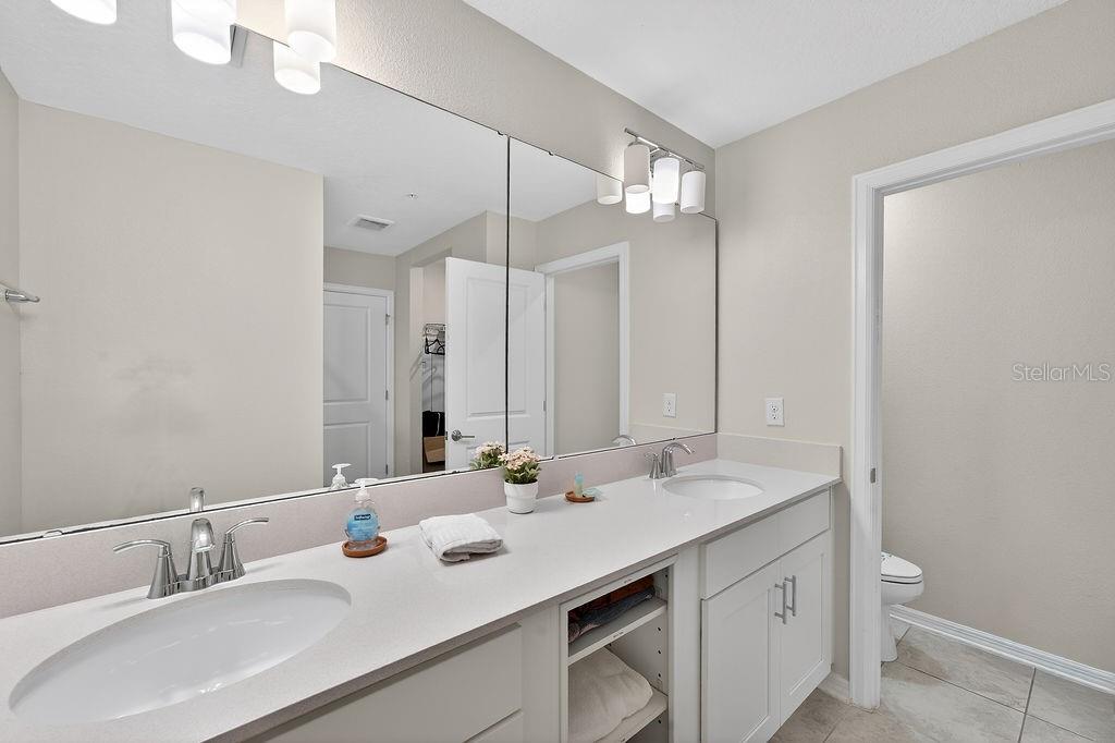 Image 38 of 43 For 3141 Paradox Circle 201